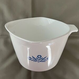 Corning Ware Blue Cornflower Sauce Maker Batter Maker 2 qt
